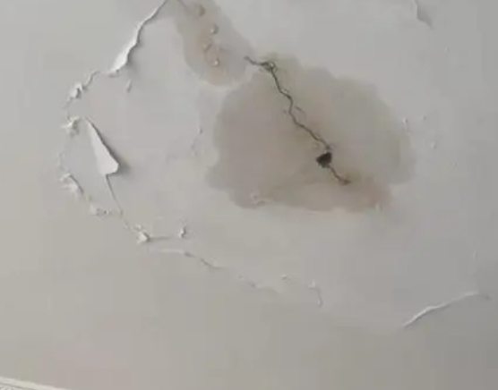 防城港市阳台漏水维修公司分享下屋面防水工程质量问题原因分析